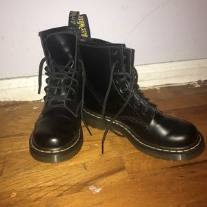 DR. MARTENS ORIGINAL BOOTS